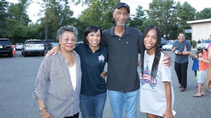 Angela Alsobrooks Bio, Husband, Daughter, Now