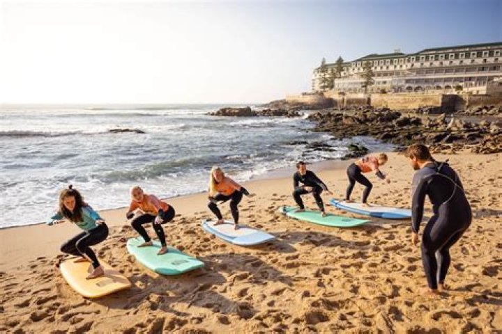 12 Best Places to Learn How to Surf in the World