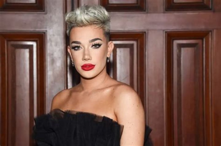 James Charles Net Worth | Income Sources, Social Media Earnings, Merch, Makeup YouTuber, House, Controversies, Tati Westbrook, Morphe, Charli D'Amelio, Age 21