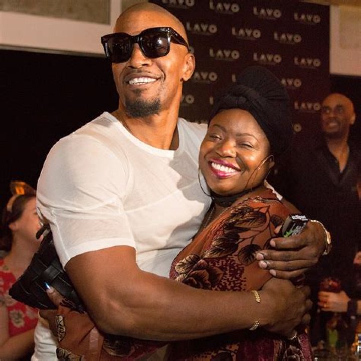 Jamie Foxx admits he 'wouldn't be here' without his sister who 'saved' his life