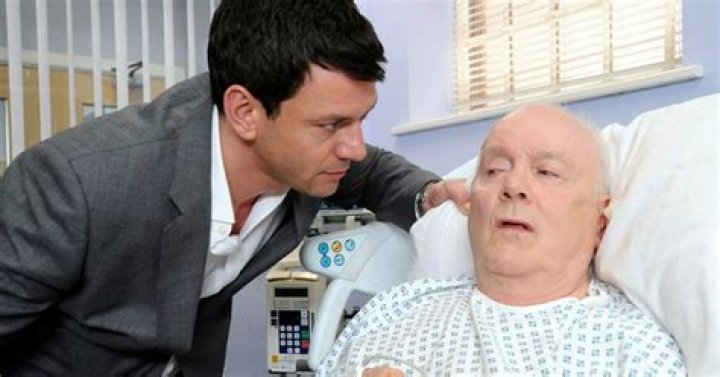 Jennifer Leak's death devastates fans as tributes pour in for soap star