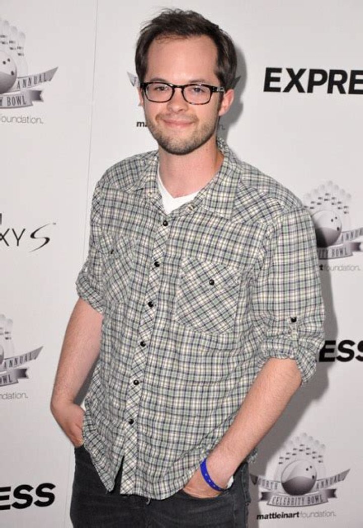 Kavan Smith Height - CelebsHeight.org