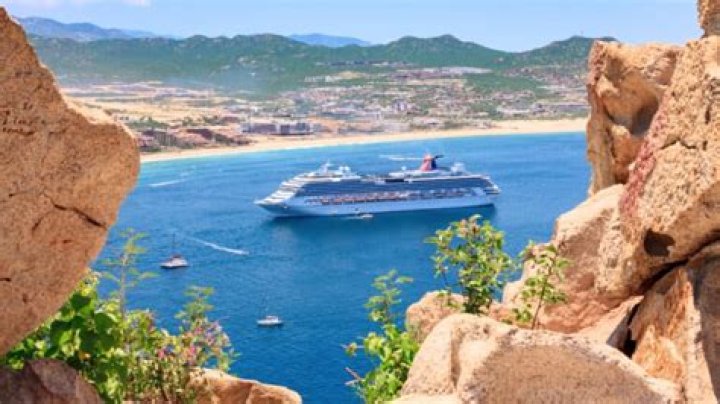 Best Mexican Riviera Cruises 2024 & 2025