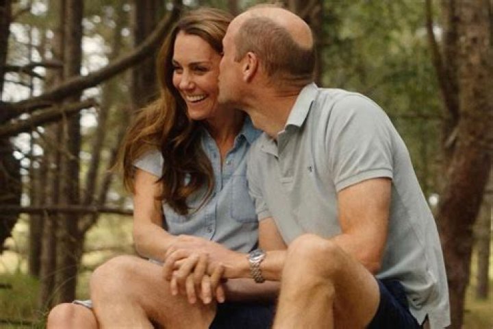 Prince William's first attempt to kiss Kate Middleton didn't go to plan