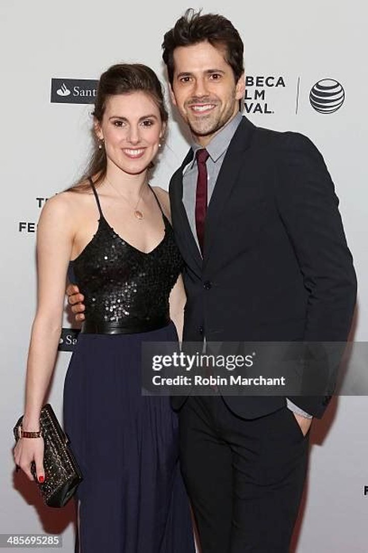 Robert Fairchild Wiki, Net Worth, Girlfriend, Family