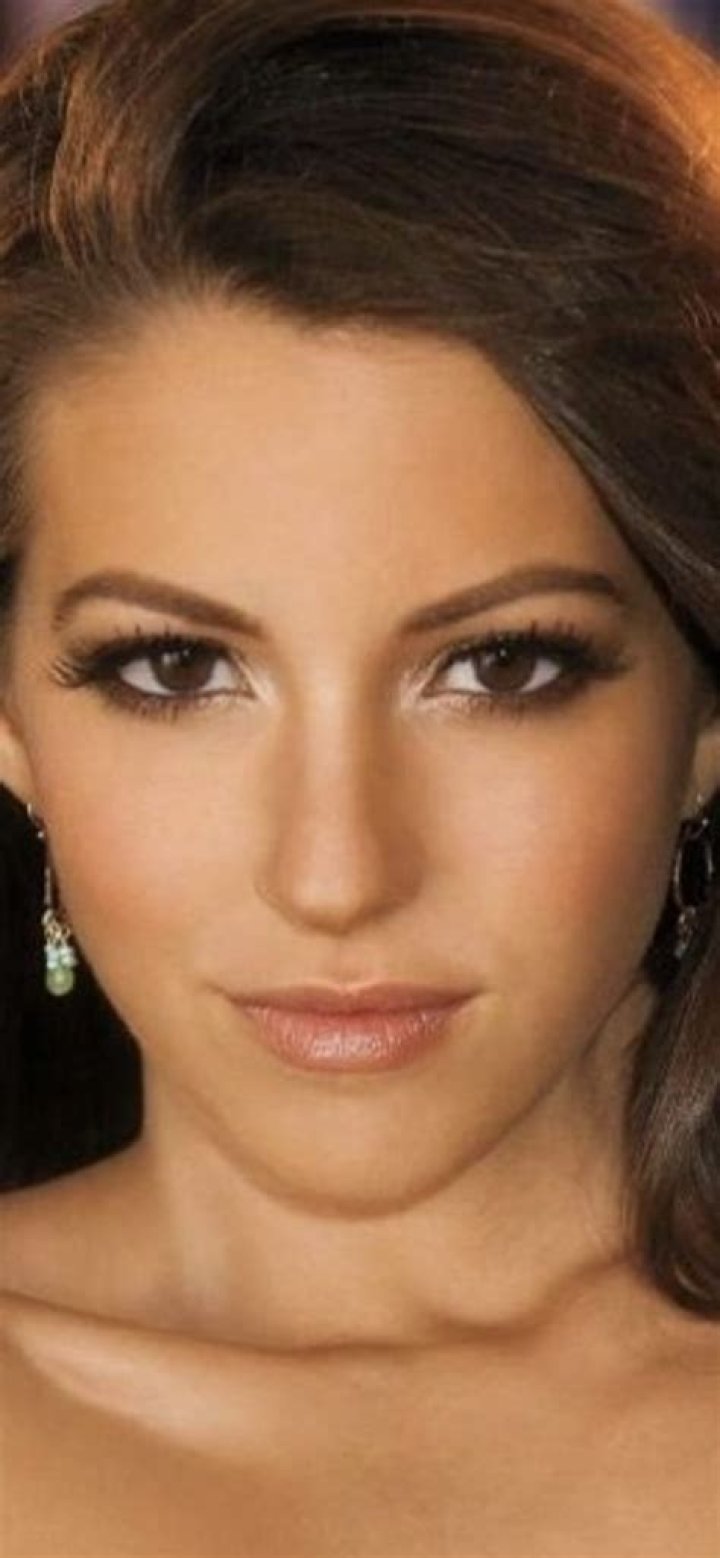 Shelby Chesnes Poster G948351 - CelebPoster.com