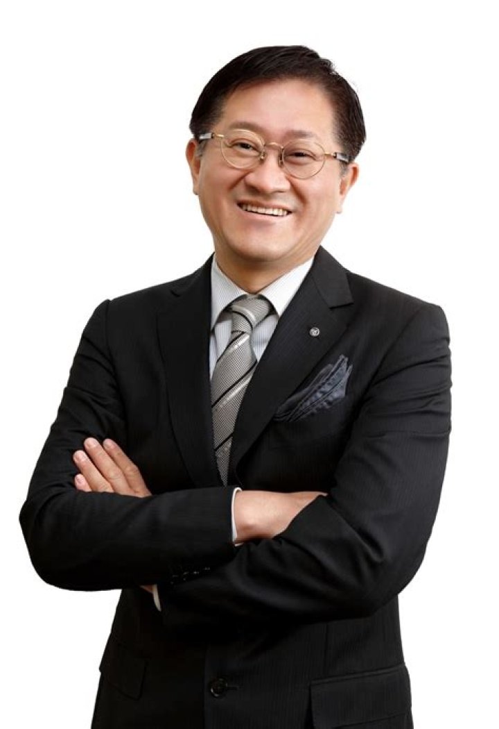 Suh Kyung-bae – Family, Family Tree