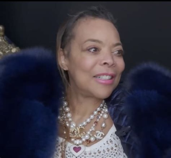 Twitter Users Ruthlessly Speculate What Wendy Williams Without A Wig Would Look Like